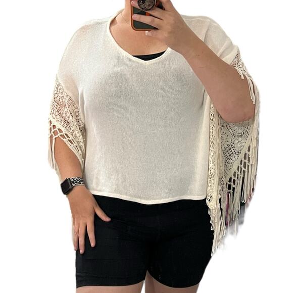 Hollister (OS) Cream Lace Tassel Fringe Sleeve Loose Fit Knit Poncho Top - Picture 9 of 12